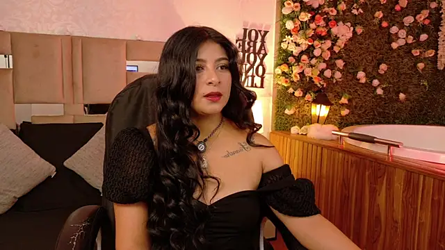 ariana foxx  online show from June 2026 02:26:02 PM