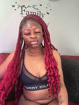 Cleosweetiex online show from May 2026 05:21:02 PM