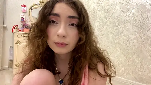 Rosie Sweety online show from June 2026 07:30:02 PM