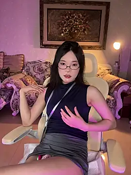 Kiera-T online show from July 2026 10:27:02 AM