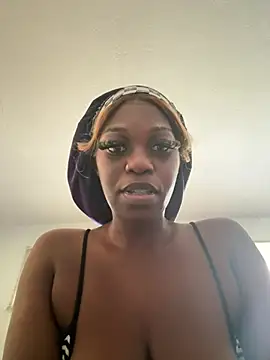 Snapshot of BlaqueBarbee chatting on July 2026 05:32:01 PM BlaqueBarbee online show from July 2026 05:32:01 PM