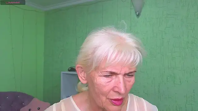Nia Natur online show from June 2026 05:52:02 AM
