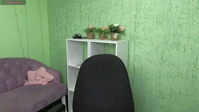Nia Natur online show from June 2026 06:02:02 AM