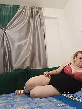 Snapshot of JuliaBestX chatting on June 2026 10:48:01 PM JuliaBestX online show from June 2026 10:48:01 PM