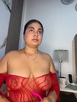 Yassy 11 online show from June 2026 09:42:01 PM