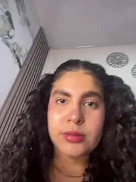 Yassy 11 online show from June 2026 07:48:02 PM