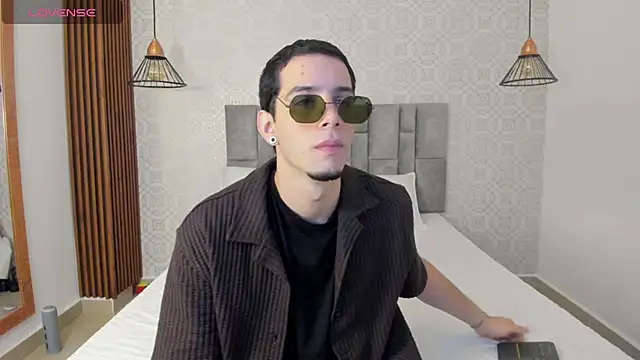 isaacblaze  online show from July 2026 07:36:02 PM