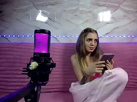 BunnyBliss2 online show from June 2026 09:24:01 PM