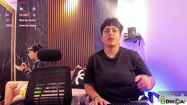 Nico Blaze22 online show from May 2026 07:43:02 PM