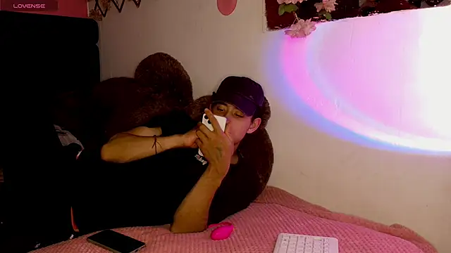 Snapshot of duke_fucks chatting on May 2026 03:34:01 AM duke fucks online show from May 2026 03:34:01 AM