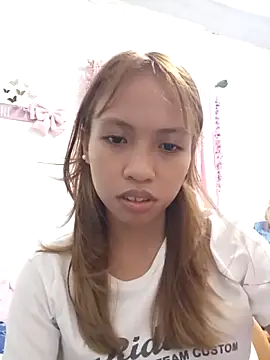 Snapshot of sweetpinayxxx chatting on May 2026 01:55:01 AM sweetpinayxxx online show from May 2026 01:55:01 AM