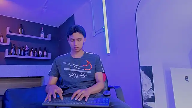tian sex online show from May 2026 03:16:01 AM