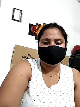Snapshot of Your-Cherry chatting on June 2026 02:33:01 PM Your-Cherry online show from June 2026 02:33:01 PM