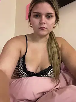 Snapshot of breebabexoxo chatting on June 2026 06:07:02 AM breebabexoxo online show from June 2026 06:07:02 AM