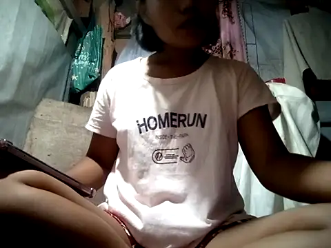 Snapshot of shy_asianluna22 chatting on June 2026 10:04:02 PM shy asianluna22 online show from June 2026 10:04:02 PM