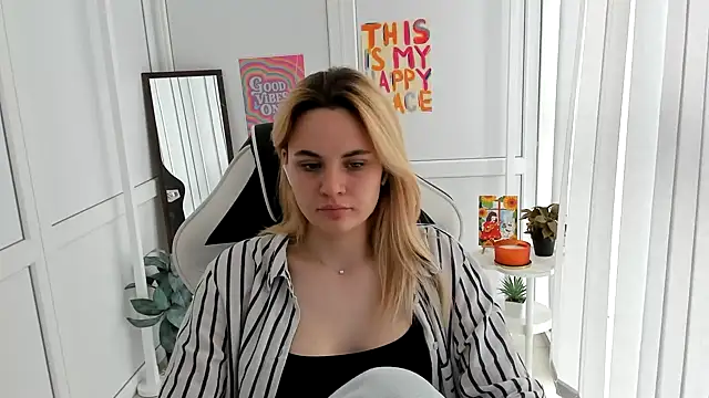 Emma starrs  online show from June 2026 06:47:02 AM