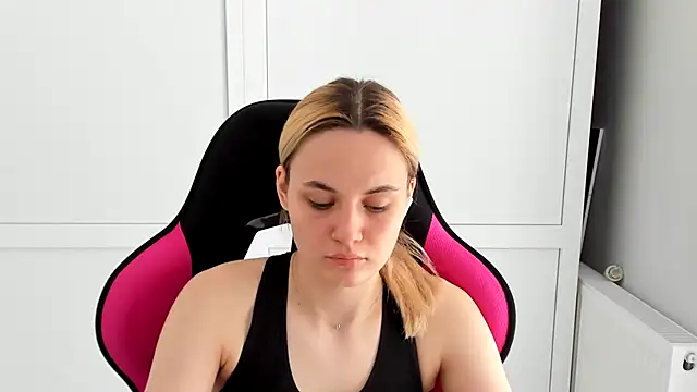Emma starrs  online show from May 2026 11:51:02 AM