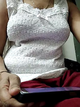 Snapshot of Hot_Bhabhi_Girl chatting on May 2026 12:17:02 AM Hot Bhabhi Girl online show from May 2026 12:17:02 AM