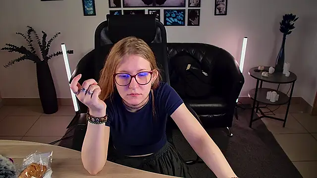 lanafitch online show from June 2026 10:20:01 AM