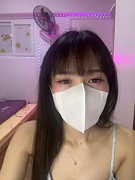 Lov3lily online show from July 2026 03:25:01 PM
