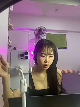 Lov3lily online show from June 2026 05:23:01 AM