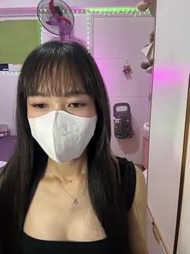 Lov3lily online show from June 2026 02:59:02 PM