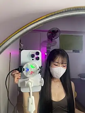 Lov3lily online show from June 2026 03:39:02 PM