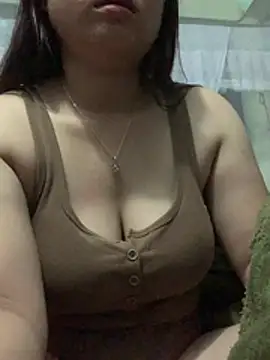 Ni-niii online show from May 2026 11:54:02 PM