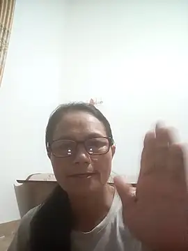 Vieekee online show from May 2026 09:54:01 PM