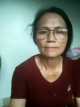 Vieekee online show from May 2026 03:28:01 AM