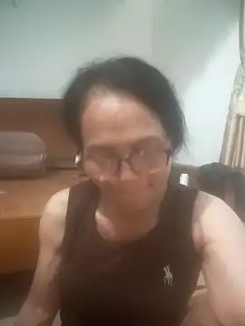Vieekee online show from June 2026 10:47:01 PM
