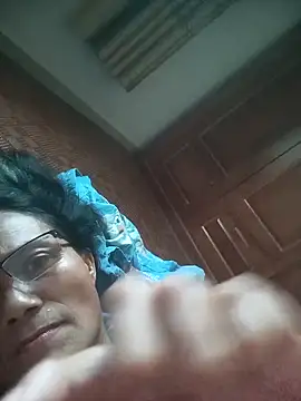 Vieekee online show from June 2026 06:03:02 AM