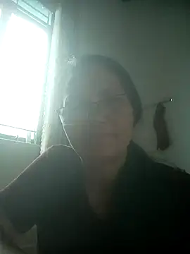Vieekee online show from May 2026 01:36:02 AM