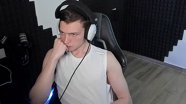 More than friend online show from May 2026 04:04:02 PM