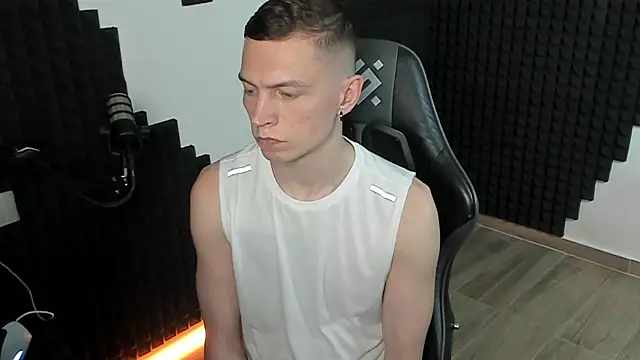More than friend online show from May 2026 07:34:01 PM