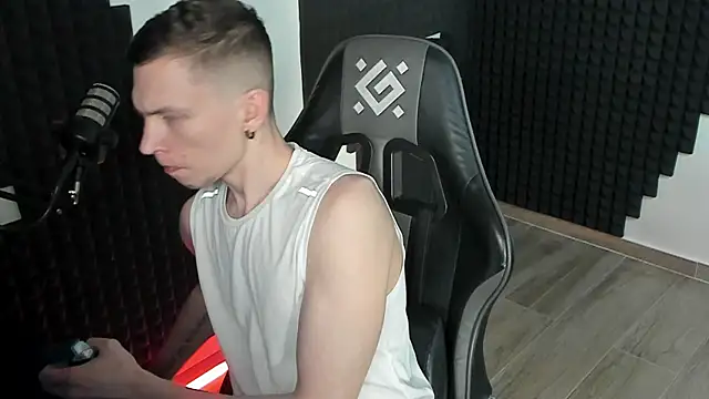 More than friend online show from May 2026 02:48:01 PM