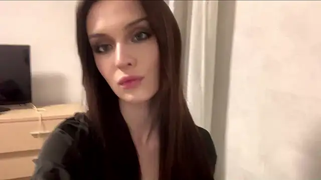 aylinblushing online show from May 2026 07:57:02 PM