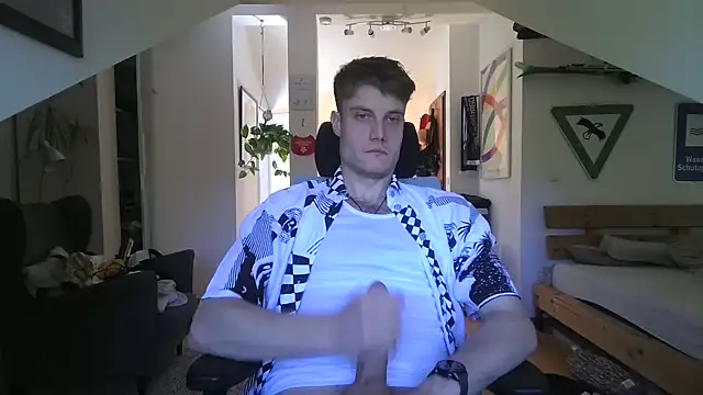 funstr1 online show from May 2026 08:46:01 AM