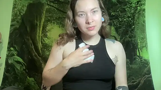 Snapshot of mo0ngoddess chatting on July 2026 01:35:02 AM mo0ngoddess online show from July 2026 01:35:02 AM