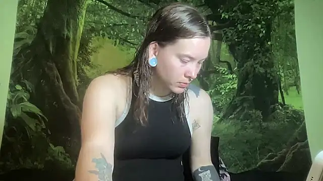 mo0ngoddess online show from April 2026 02:46:01 AM