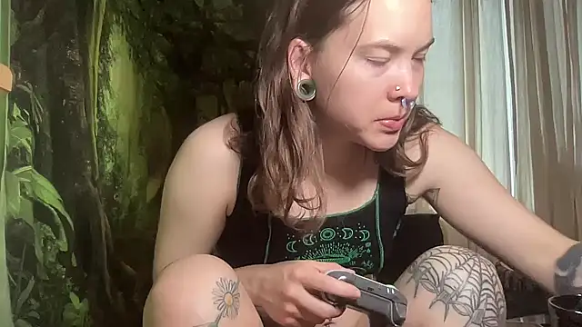 mo0ngoddess online show from March 2025 01:02:02 AM