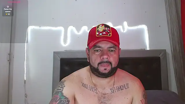 Snapshot of perverseveteranmanxxx chatting on November 2025 02:06:01 PM perverseveteranmanxxx online show from November 2025 02:06:01 PM