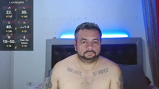 Snapshot of perverseveteranmanxxx chatting on February 2026 12:32:02 AM perverseveteranmanxxx online show from February 2026 12:32:02 AM