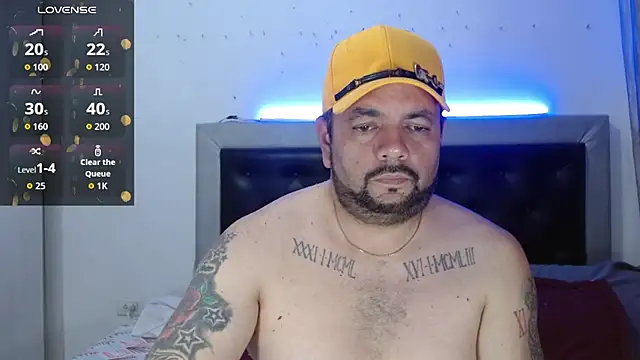 Snapshot of perverseveteranmanxxx chatting on February 2026 02:45:02 AM perverseveteranmanxxx online show from February 2026 02:45:02 AM