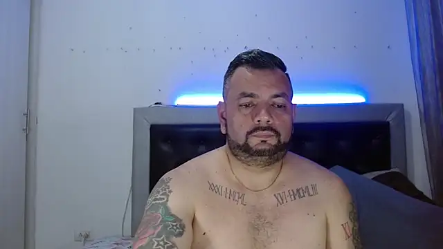 Snapshot of perverseveteranmanxxx chatting on March 2026 02:00:02 AM perverseveteranmanxxx online show from March 2026 02:00:02 AM