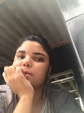 Cliaclara online show from May 2026 07:38:01 PM