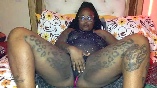 creamyamber online show from April 2026 01:40:02 AM