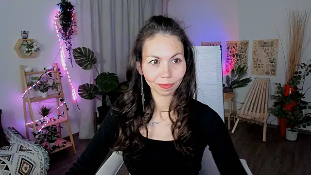 TrasyMorris online show from June 2026 04:13:02 AM