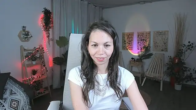 TrasyMorris online show from May 2026 03:37:02 AM
