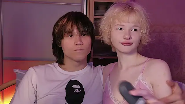 Misska kek online show from July 2026 07:13:01 PM